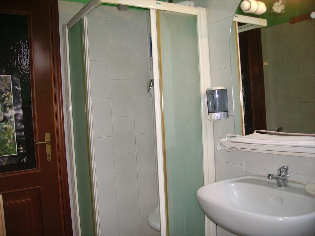 Hotel Star One Mediolan Pokój zdjęcie
